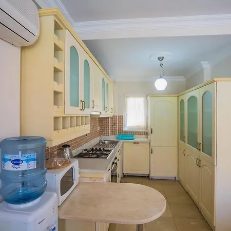 Villa çalış'ta Denize Sıfır 10 Kişilik Starfish 4 *