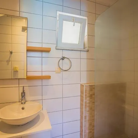 Villa çalış'ta Denize Sıfır 10 Kişilik Starfish 4