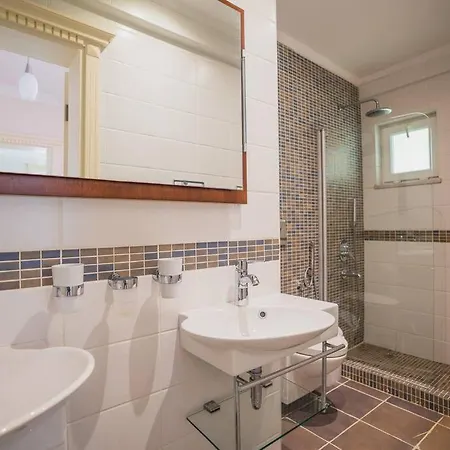 Calis'ta Denize Sifir 10 Kisilik Starfish 4 Villa Fethiye